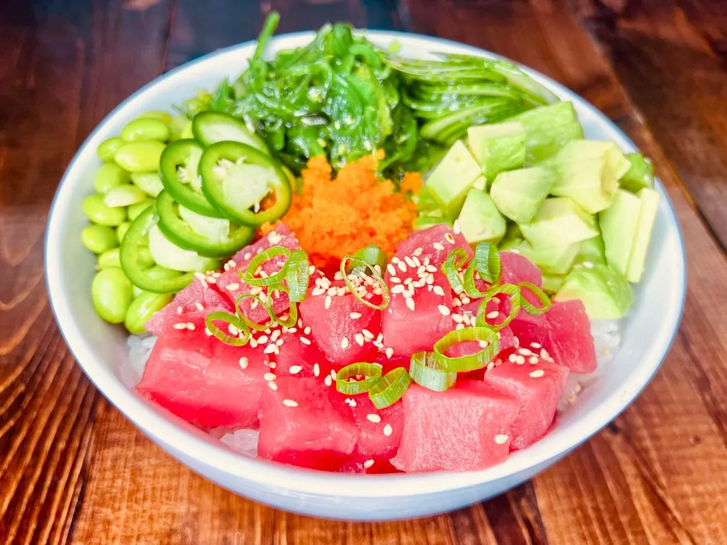 Tuna poke bowl